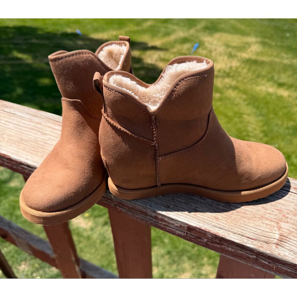Makalu Women's Ani | Faux Fur Lined | Faux Suede | Brown Warm Boots